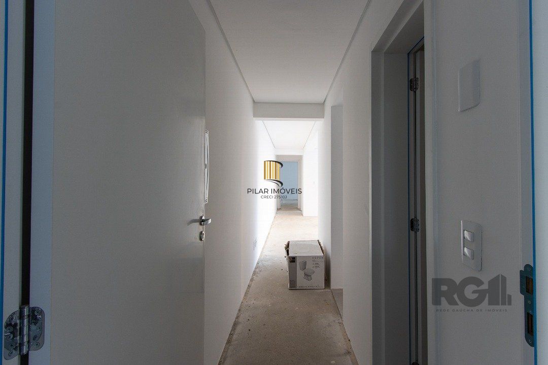 Cobertura para Venda - 214.34m², 3 dormitórios, sendo 3 suites, 2 vagas - Tristeza