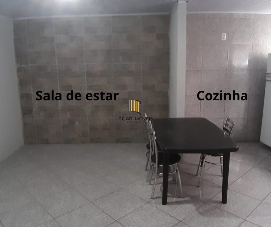 Casa 3 dormitórios no bairro Camaquã