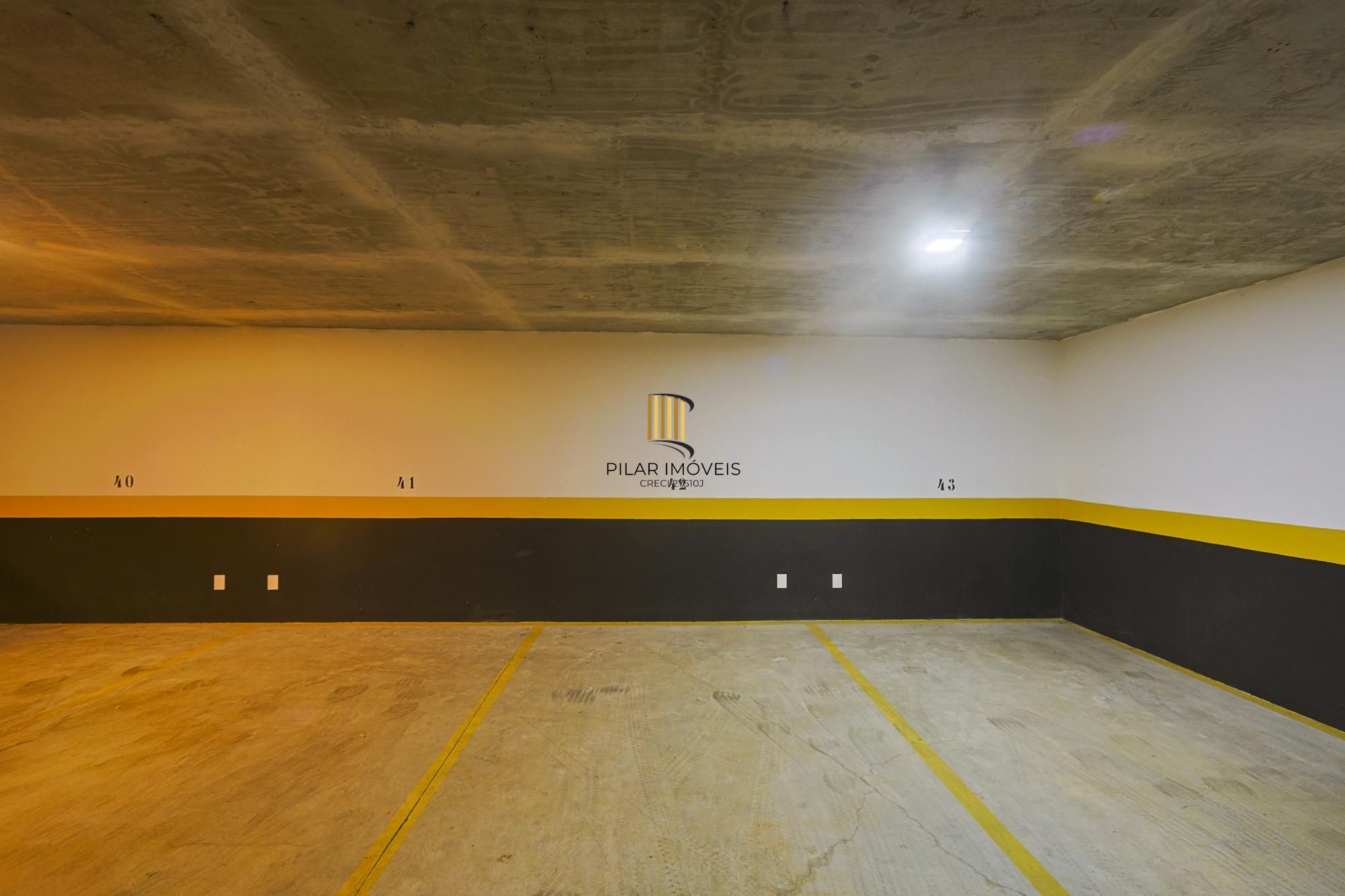 Apartamento com 217m² e 3 dormitórios no bairro Tristeza em PORTO ALEGRE para Comprar