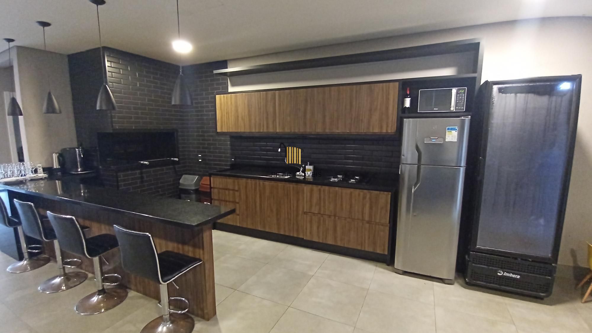 Apartamento com 3 dormitórios e 2 vagas, no bairro Ipanema