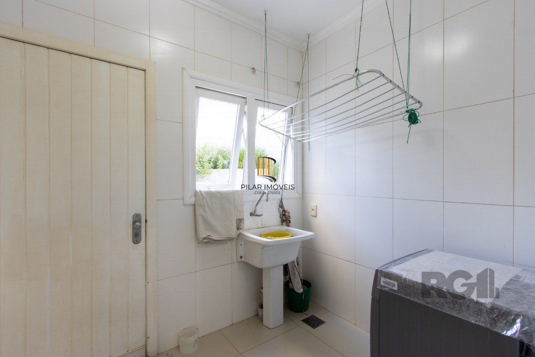 Casa de Condomínio 3 dormitórios no bairro Vila Nova