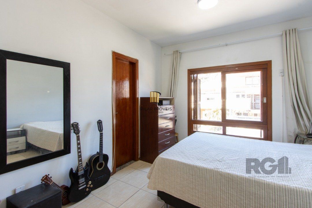 Casa para Venda - 135m², 3 dormitórios, sendo 1 suites, Hípica