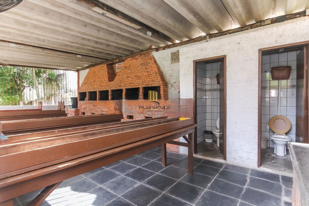 Apartamento com 1 dormitório no condomínio Pereira Neto