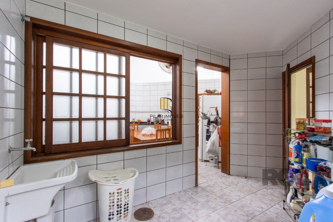Casa 3 dormitórios no bairro Aberta dos Morros
