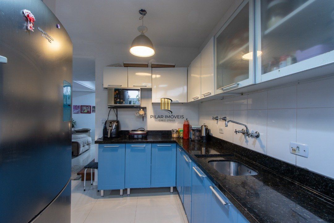 Excelente oportunidade de casa à venda em condomínio fechado no Reserva Guarujá, localizado na Avenida da Serraria em Porto Alegre.