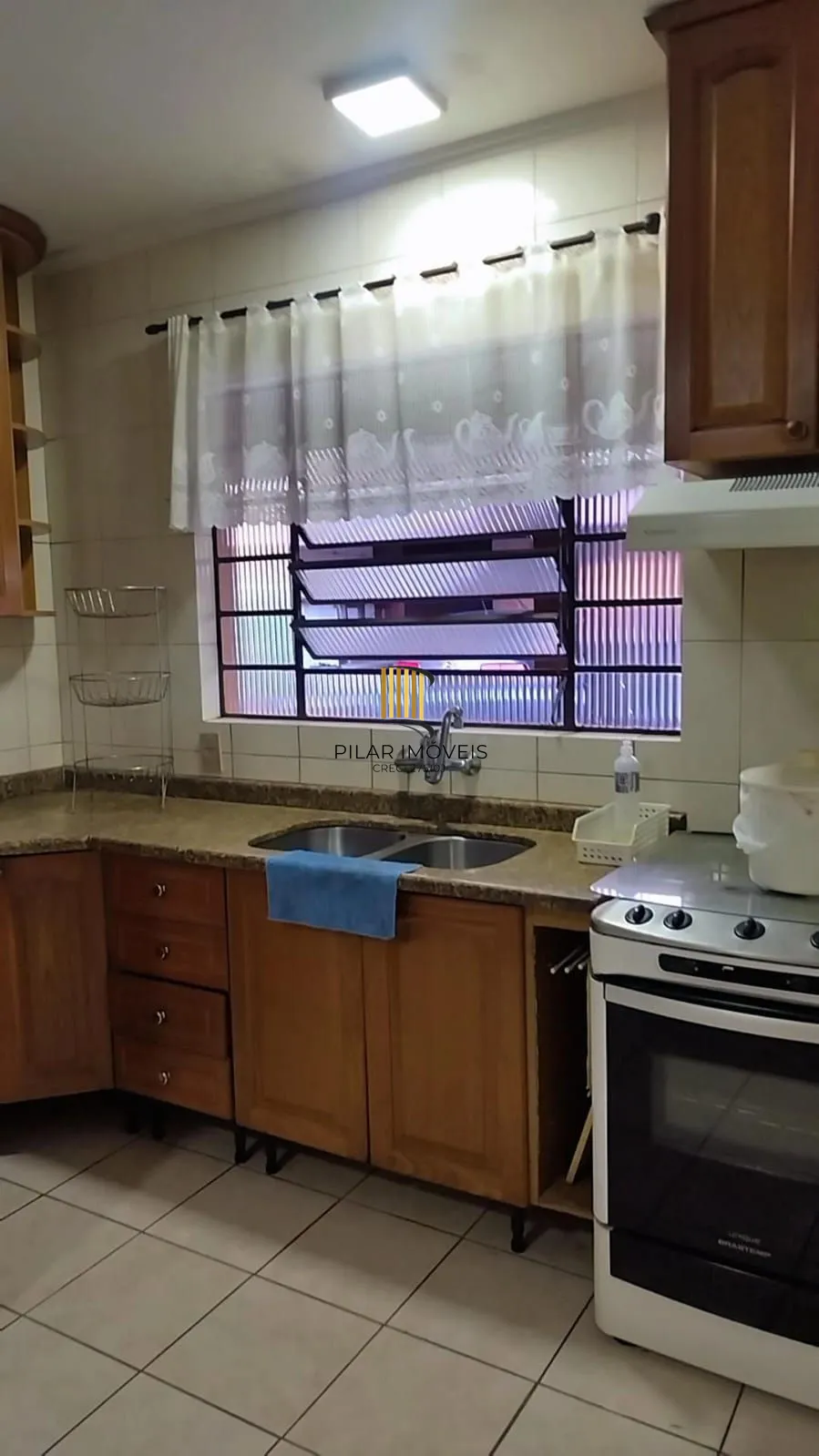 Casa 4 dormitórios no bairro Vila Nova