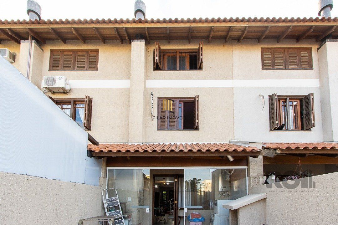 Casa 3 Dormitório(s) Bairro Hípica