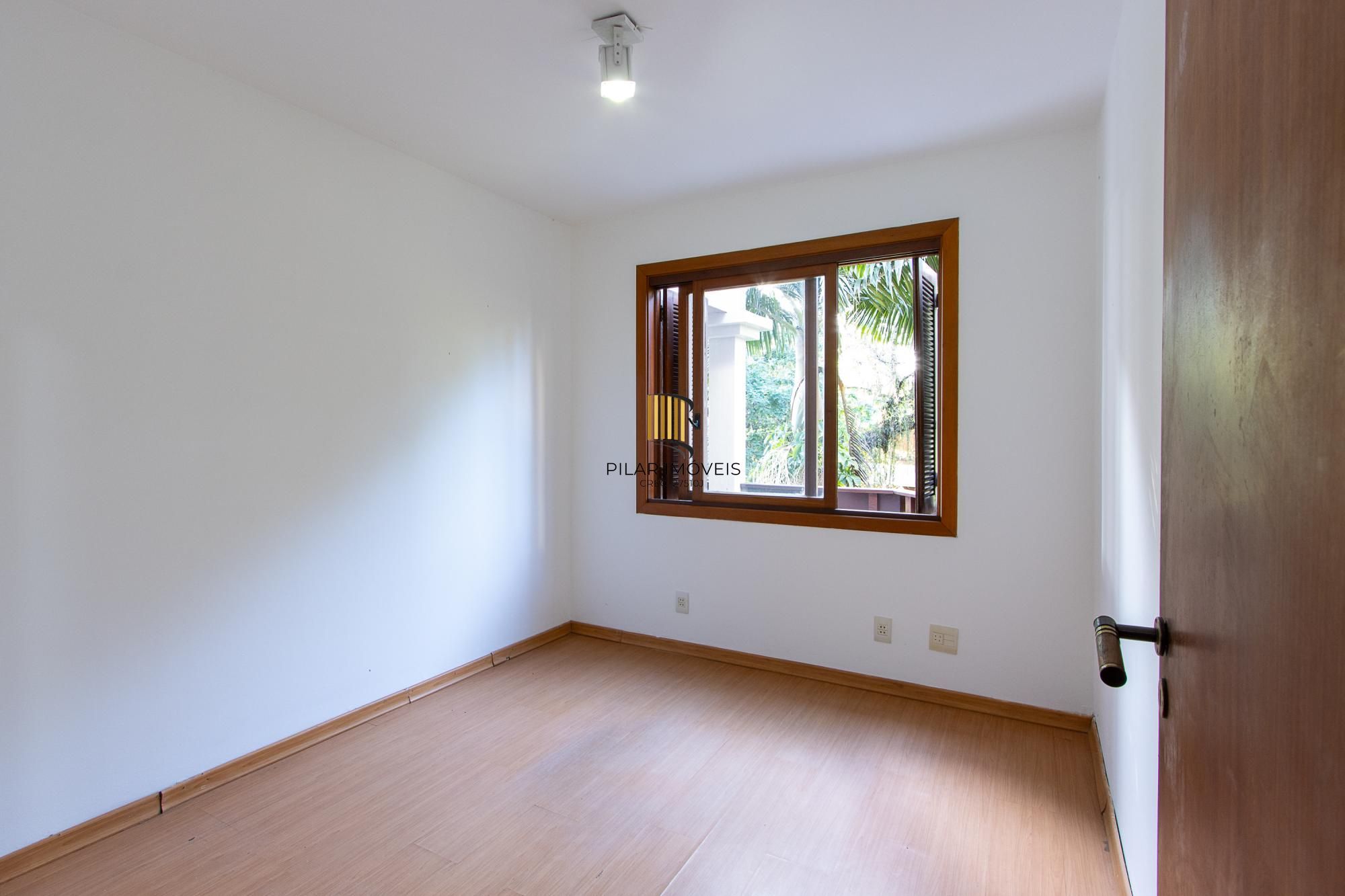 Apartamento bairro Cavalhada com 03 dormitórios, gabinete e 2 vagas 134,35m2 privativos!