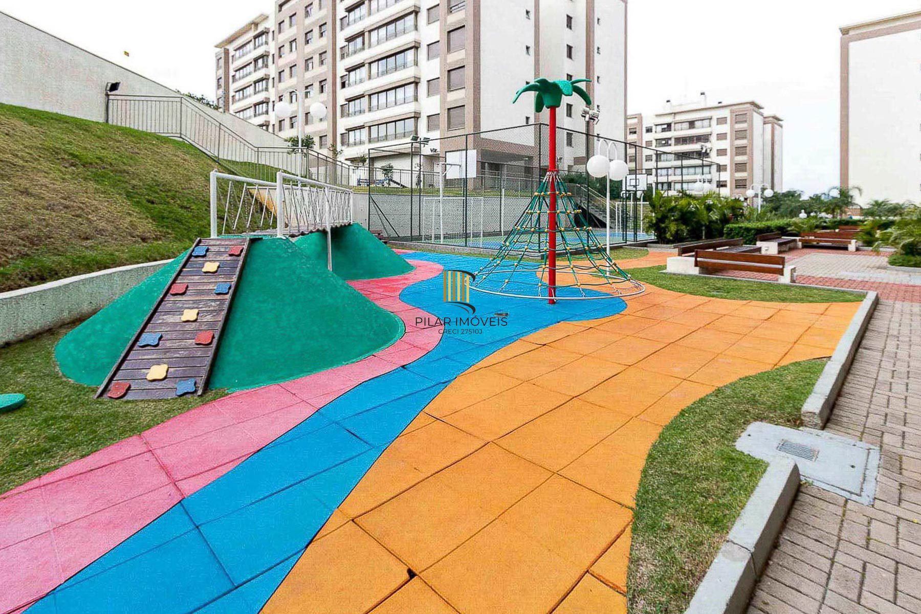 Apartamento totalmente reformado e impecável para locação - 3 quartos sendo uma suíte - Bairro Cavalhada