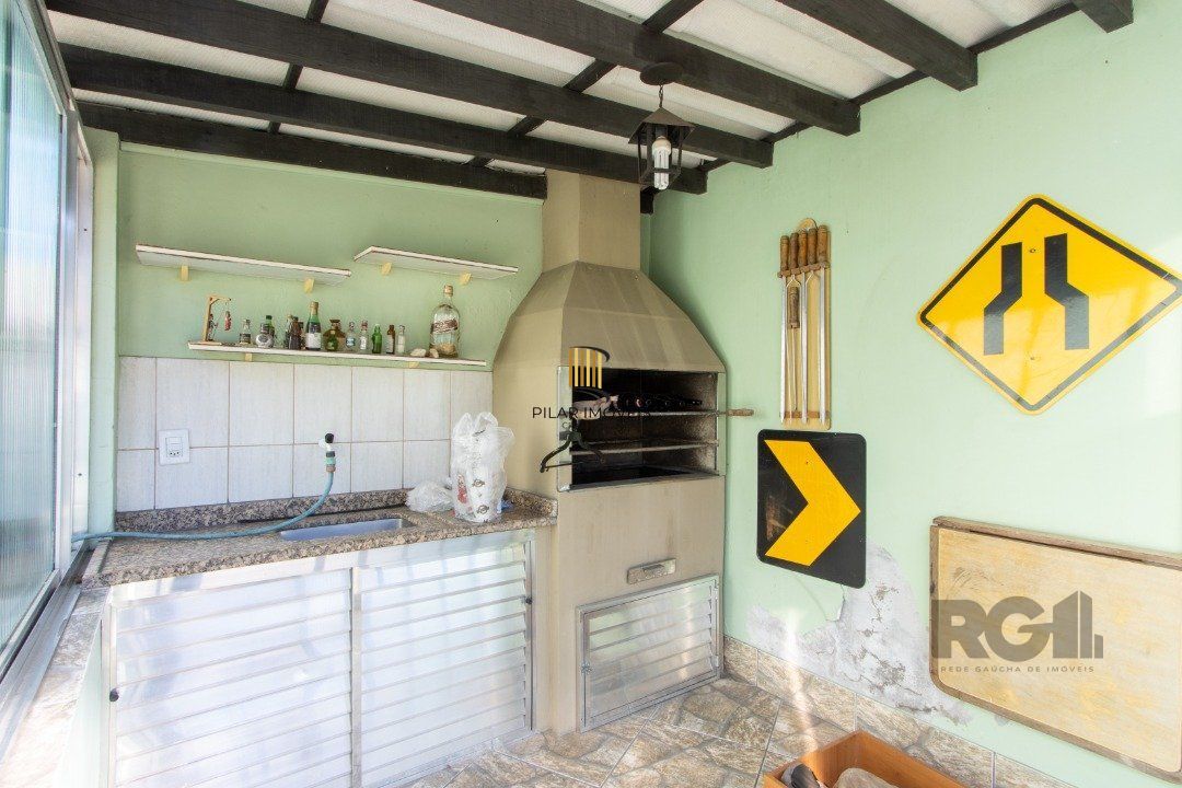 Casa de Condomínio 4 dormitórios no bairro Hípica