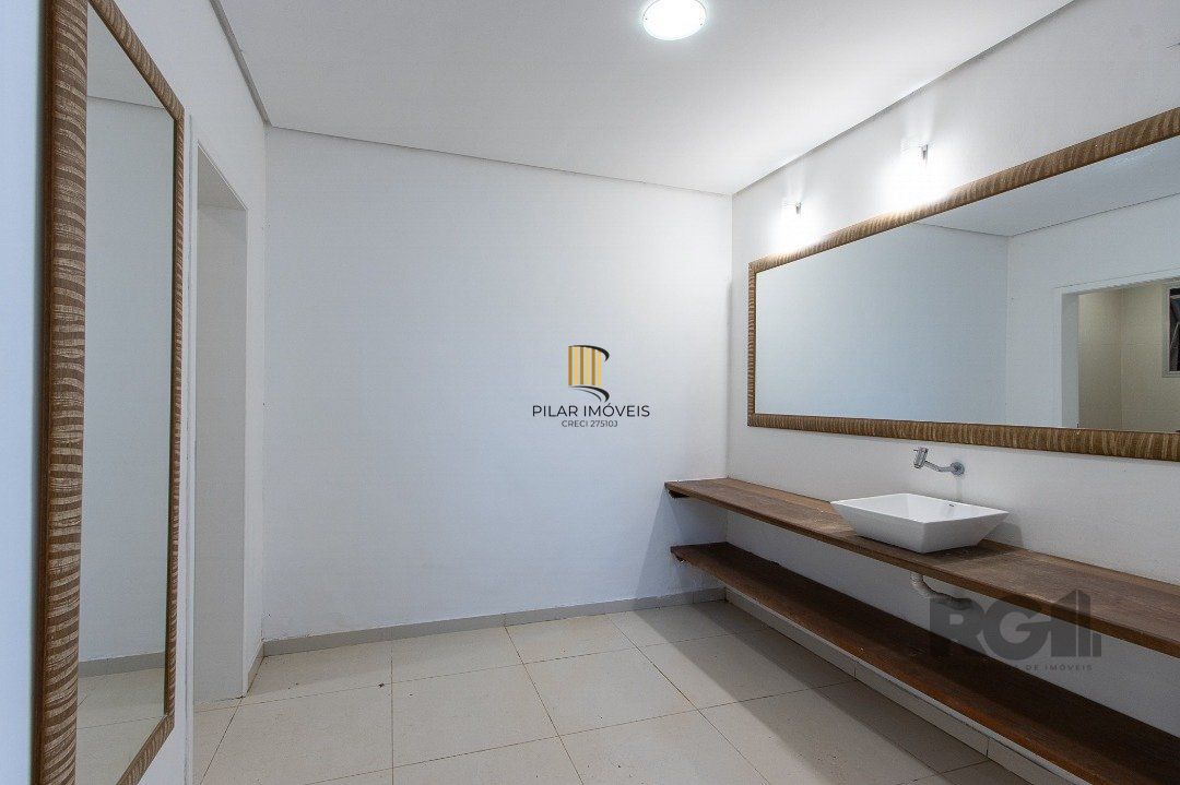 Casa 4 dormitórios no bairro Vila Conceição