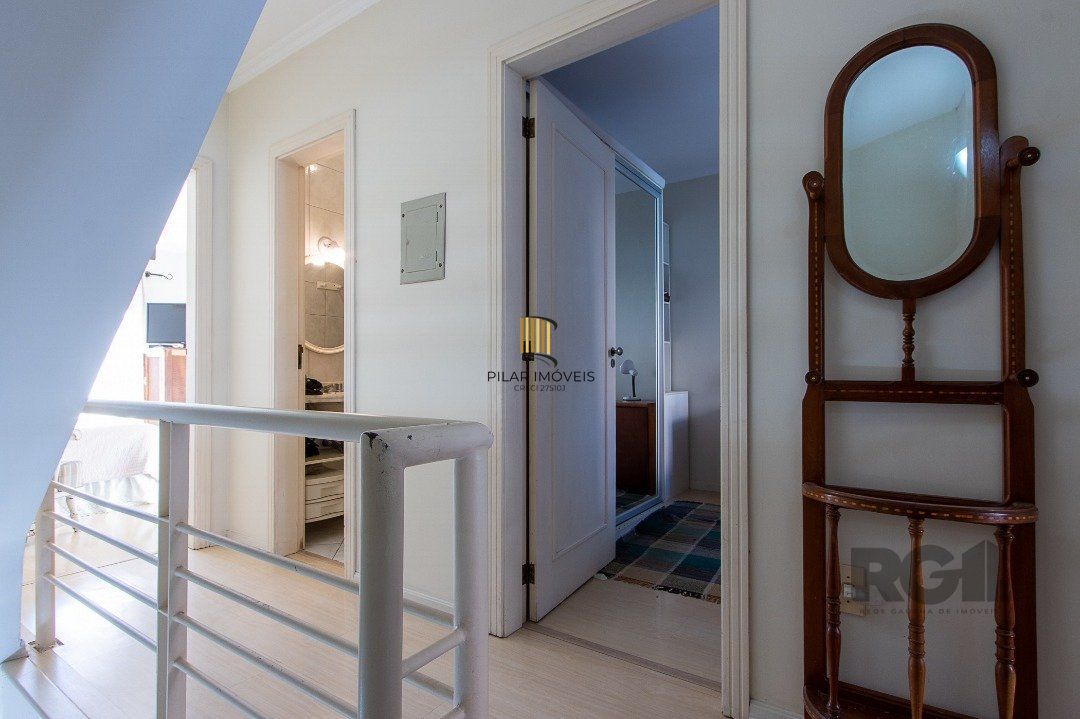 Casa 4 dormitórios no bairro Vila Conceição