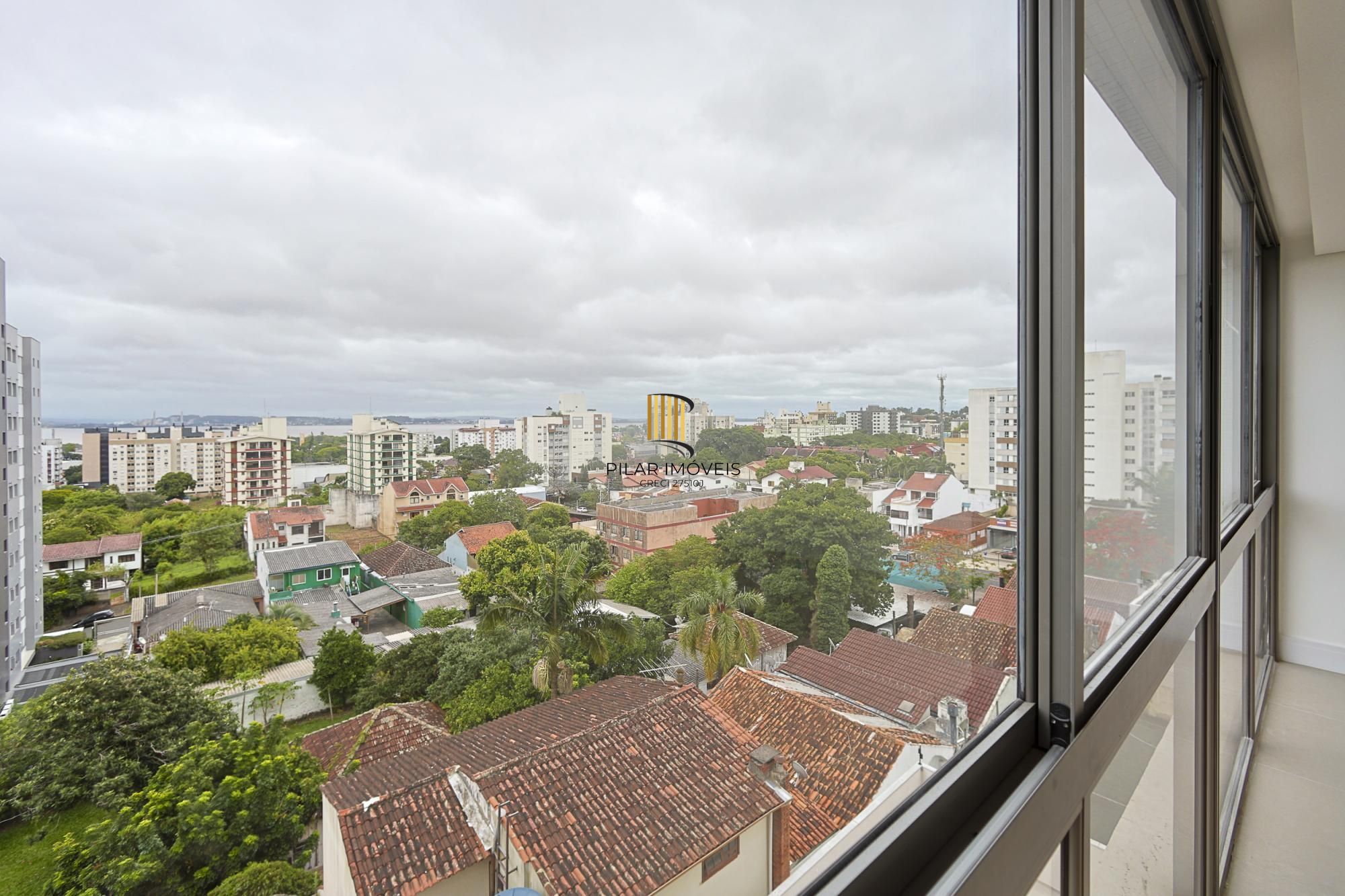 Apartamento com 217m² e 3 dormitórios no bairro Tristeza em PORTO ALEGRE para Comprar