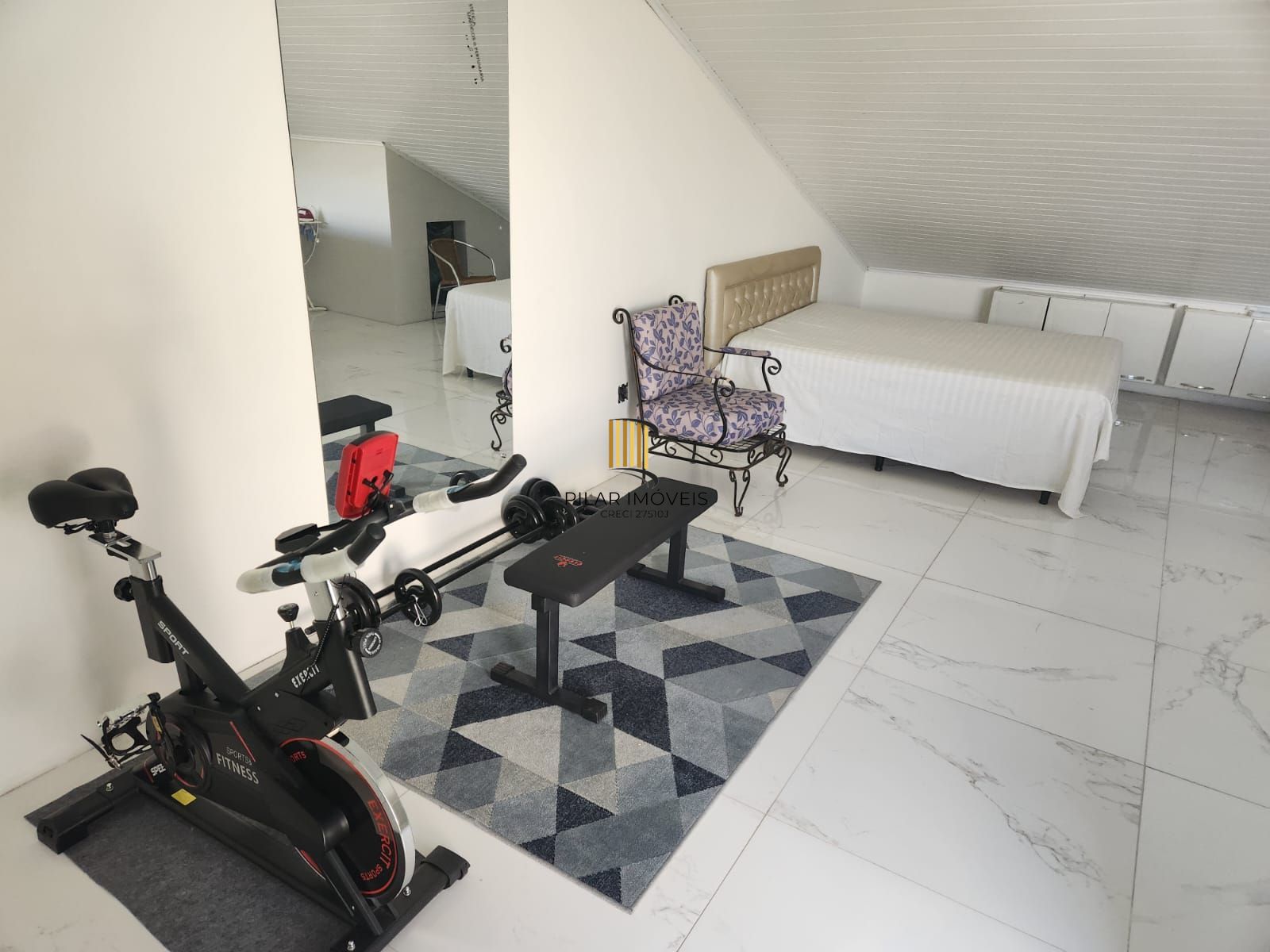 Ótima casa em condomínio fechado na Vila Nova, em Porto Alegre!