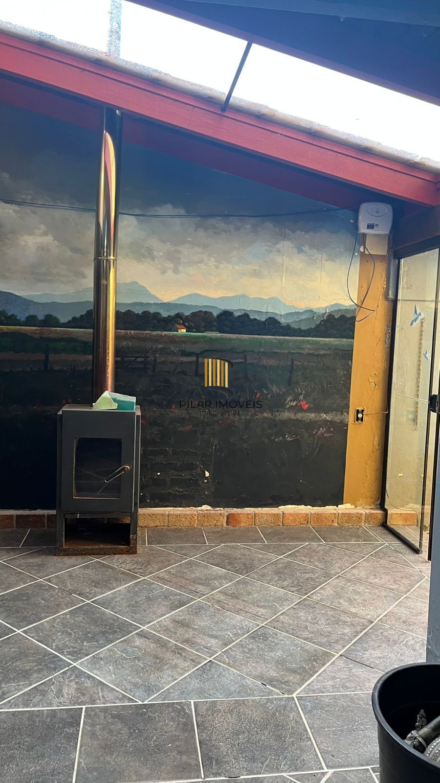 Casa para Venda - 244m², 3 dormitórios, sendo 1 suites, 2 vagas - Guarujá