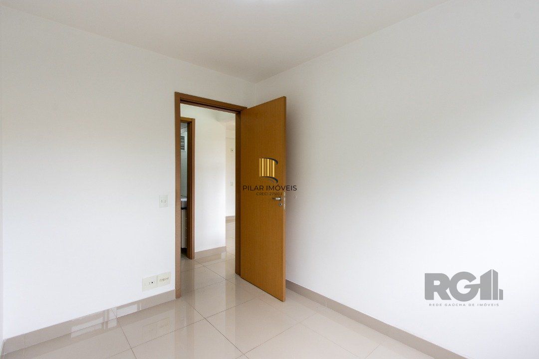Apartamento semi-mobiliado, com área privada de 50,95 M2