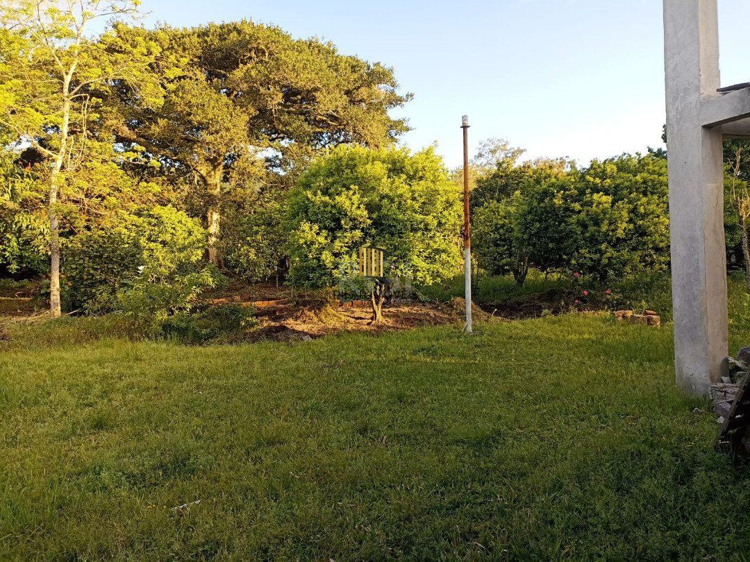 Sítio para Venda - 3330m², 3 dormitórios, sendo 1 suites, Itapuã
