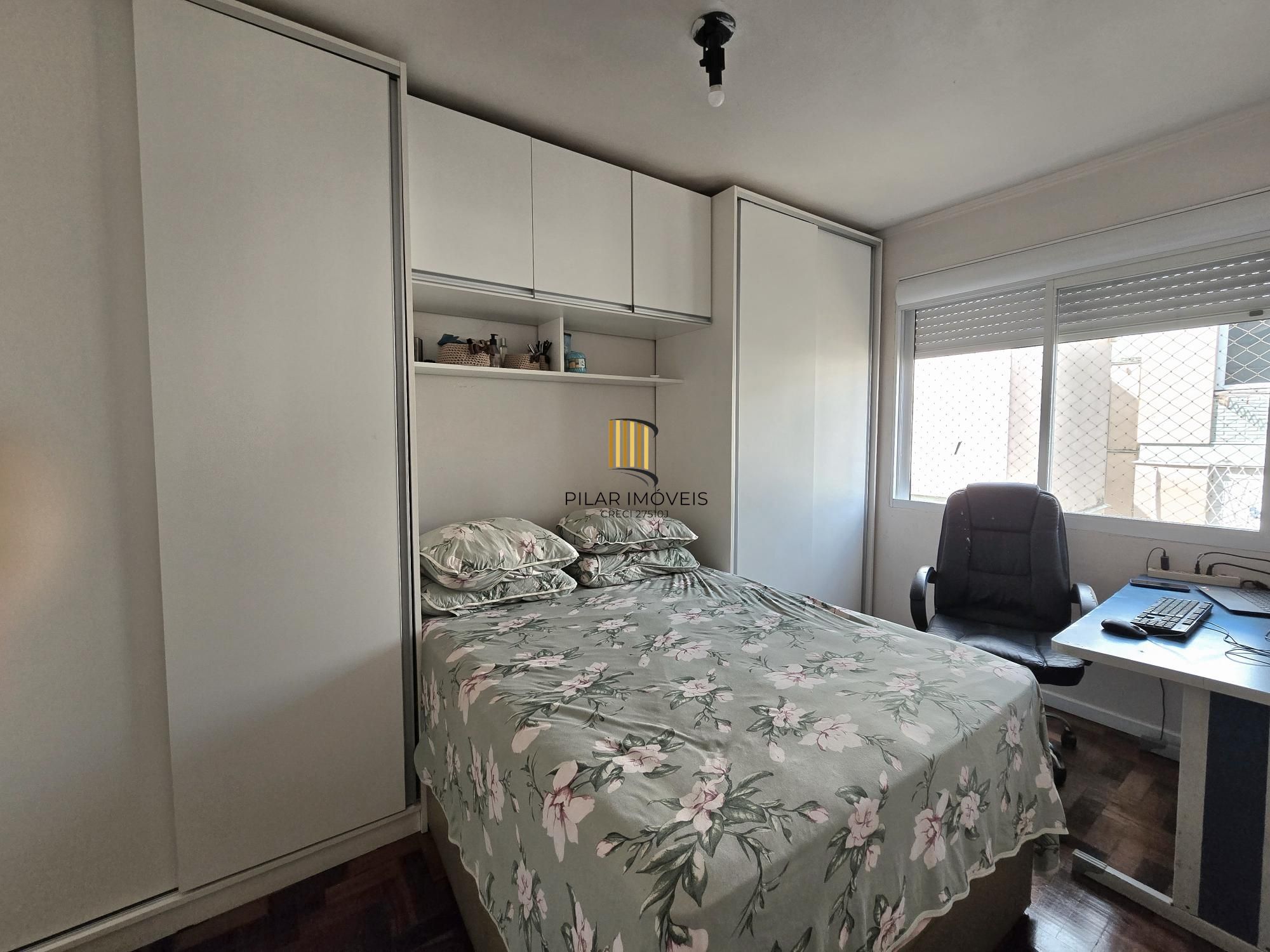 Apartamento no Cristal com 3 quartos e vaga rotativa