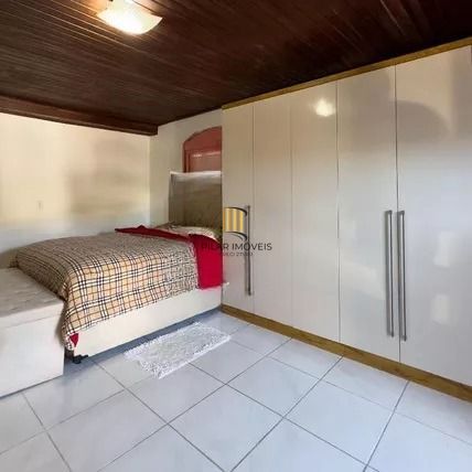 Casa para Venda - 236m², 4 dormitórios, 5 vagas - Vila São José