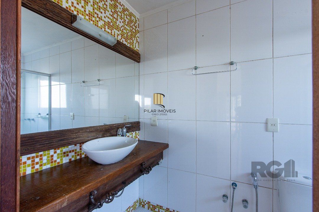 Casa para Venda - 380m², 4 dormitórios, sendo 1 suites, 4 vagas - Vila Assunção