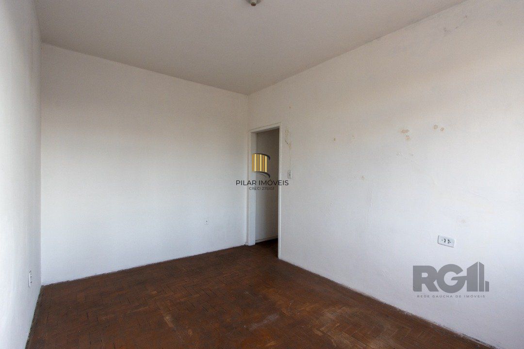 Apartamento à Venda - 2 Dormitórios na Av. Do Forte.