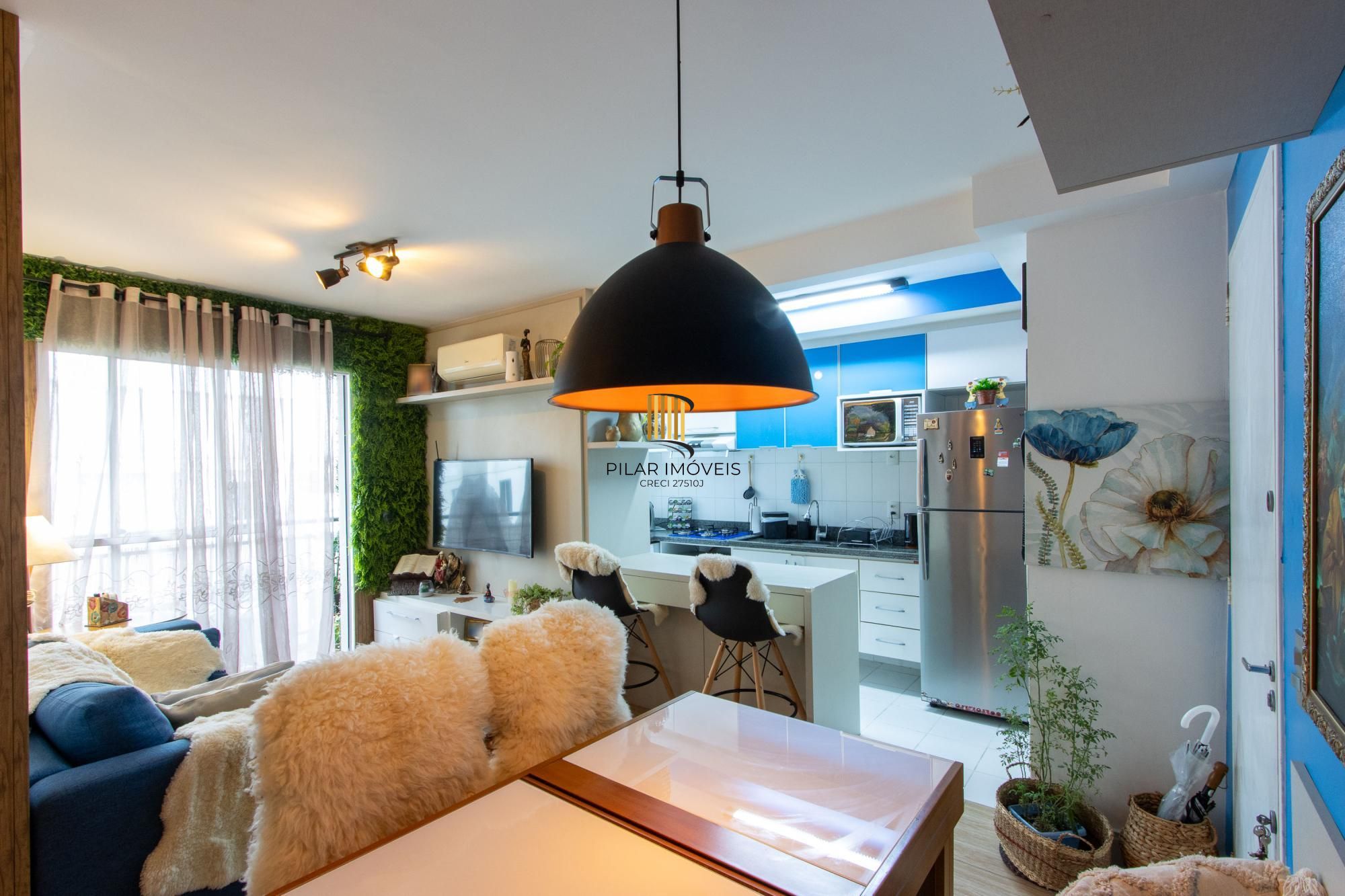 Excelente apartamento de 2 dormitórios na Tristeza- Zona Sul