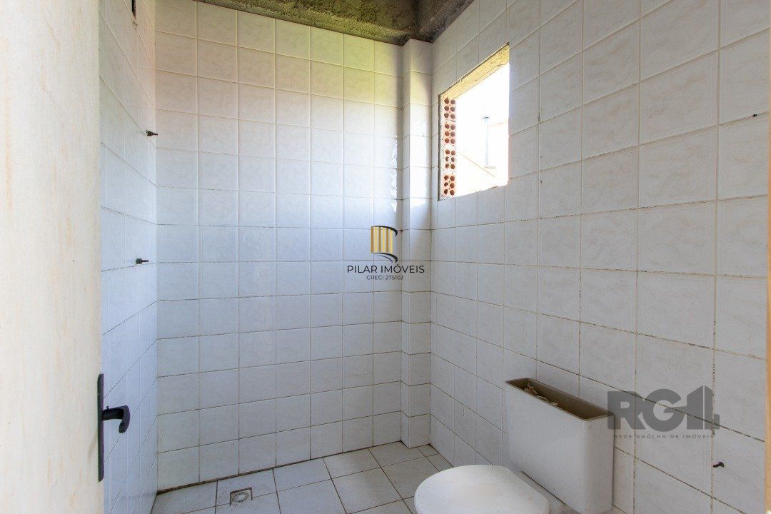 Sobrado novo,  4 quartos (1 suite), 440m² privativos - Bairro Guarujá