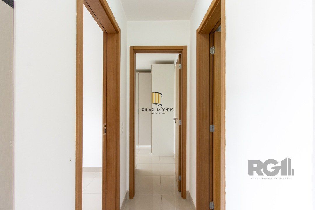 Apartamento semi-mobiliado, com área privada de 50,95 M2