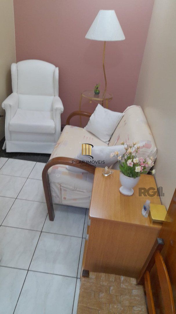 Conjunto/Sala Bairro petrópolis.