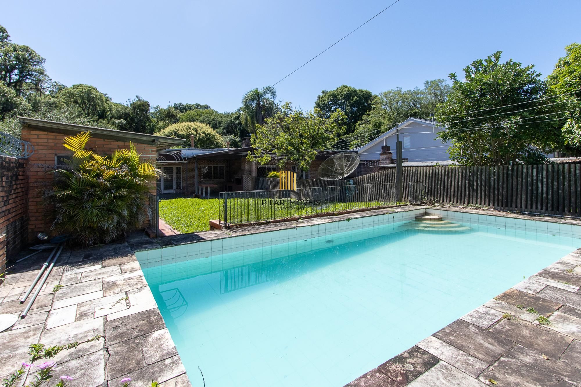 Casa 3 dormitórios no bairro Belém Novo