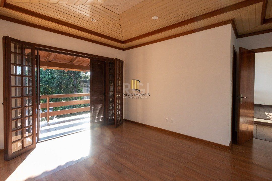 Casa para Venda - 280m², 3 dormitórios, sendo 1 suites, 2 vagas - Espirito Santo