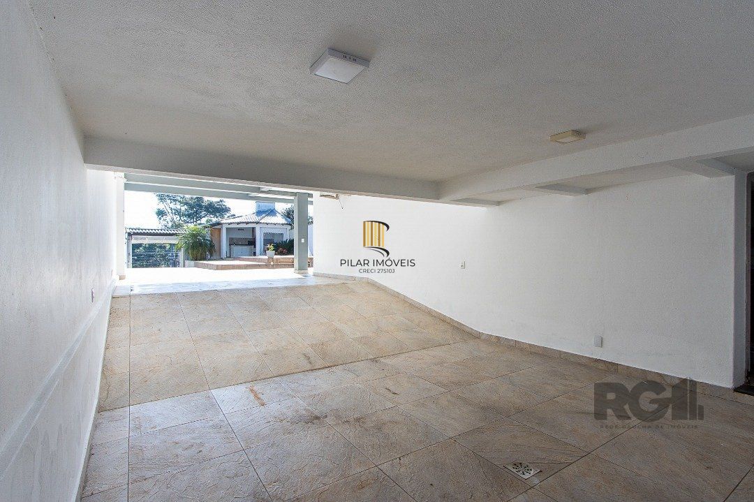 Casa 4 dormitórios no bairro Nonoai