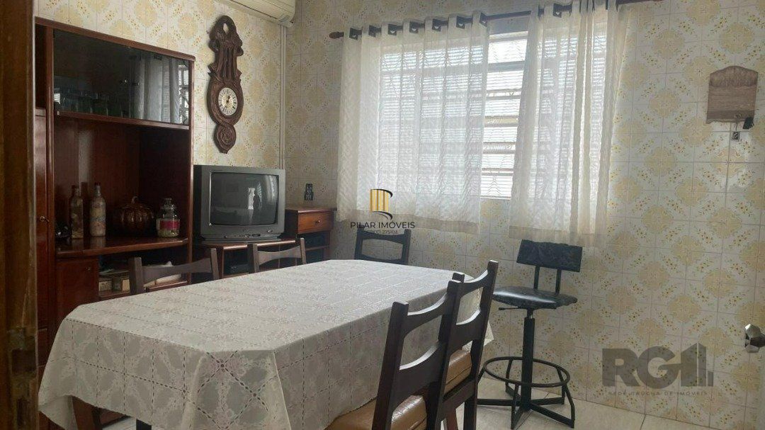 Casa com 4 quartos