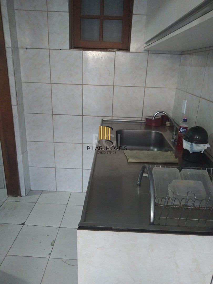 Casa para Venda - 72m², 2 dormitórios, 1 vaga - Hípica