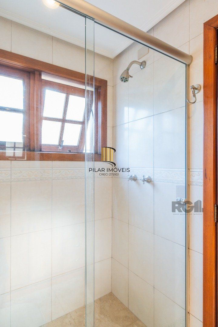 Apartamento amplo de 191m² privativos reformado