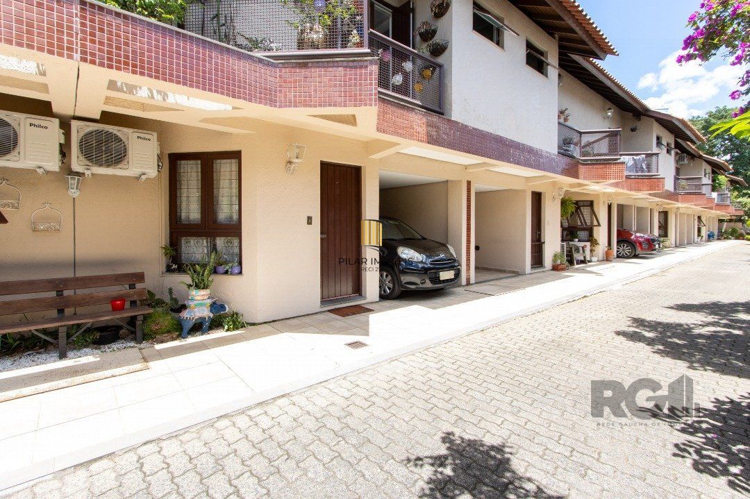 Casa Condominio para Venda - 139m², 3 quartos, 1 suite, 1 vaga - Cavalhada