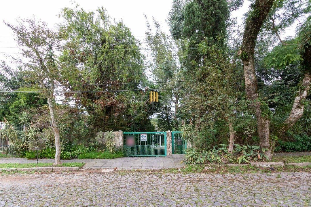 Casa para Venda - 600m², 3 dormitórios, sendo 1 suites, 8 vagas - Vila Assunção