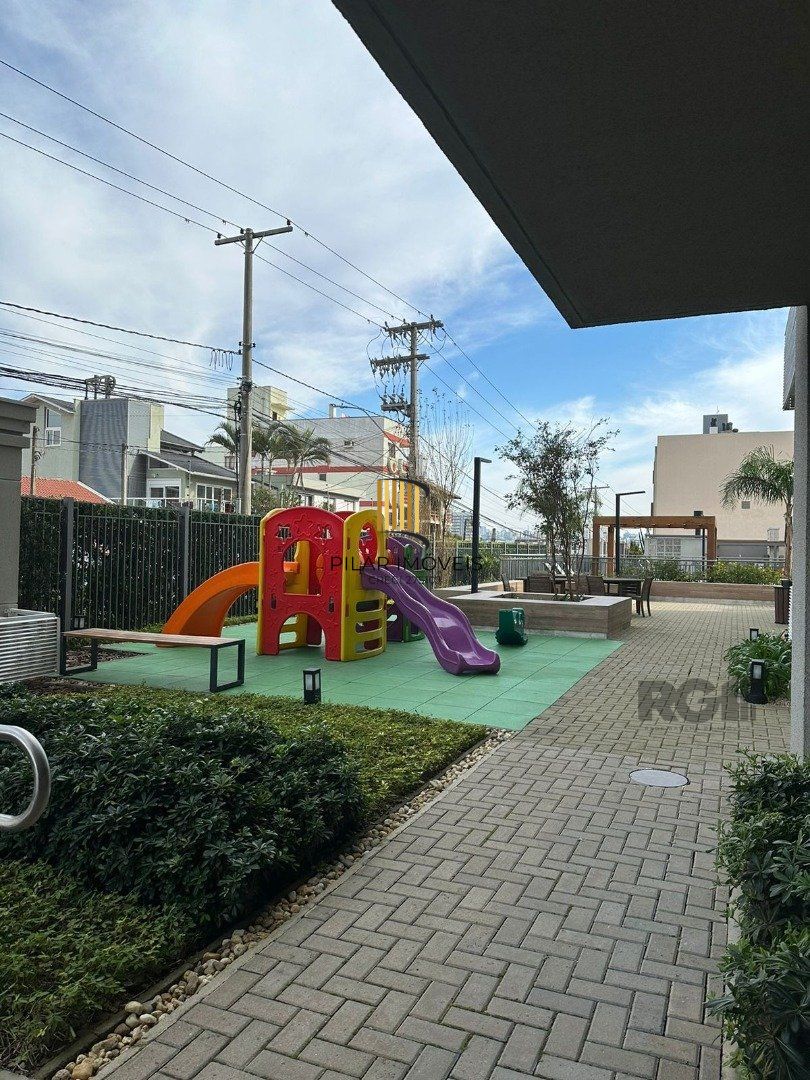 Apartamento 2 dormitórios no bairro Passo da Areia