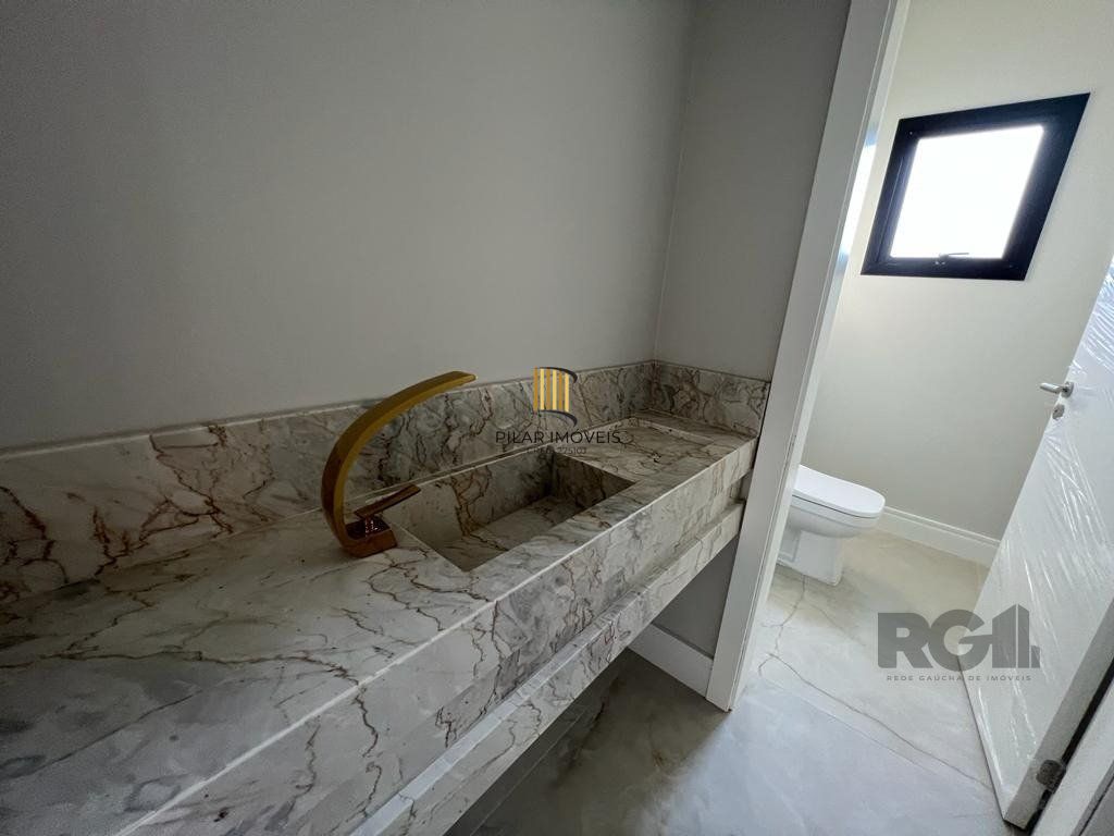 Sobrado alto padrão, novo, beira de lago, no Condomínio Celebration