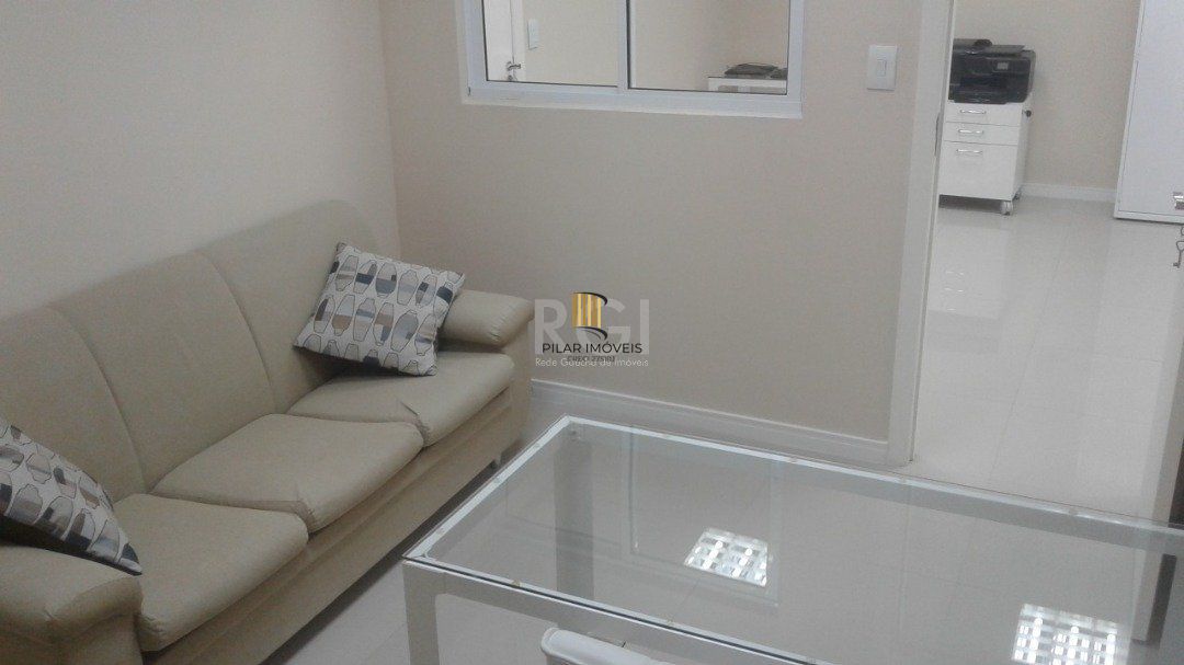 Com uma área privativa de 77.9m² e área total de 110.3m², essa sala é perfeita - Pilar Imóveis