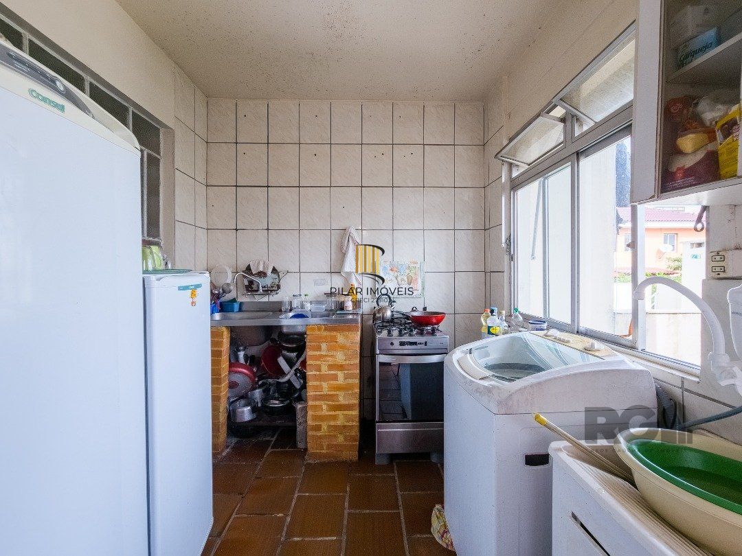 Casa para Venda - 210m², 3 dormitórios, sendo 1 suites, 2 vagas - Tristeza