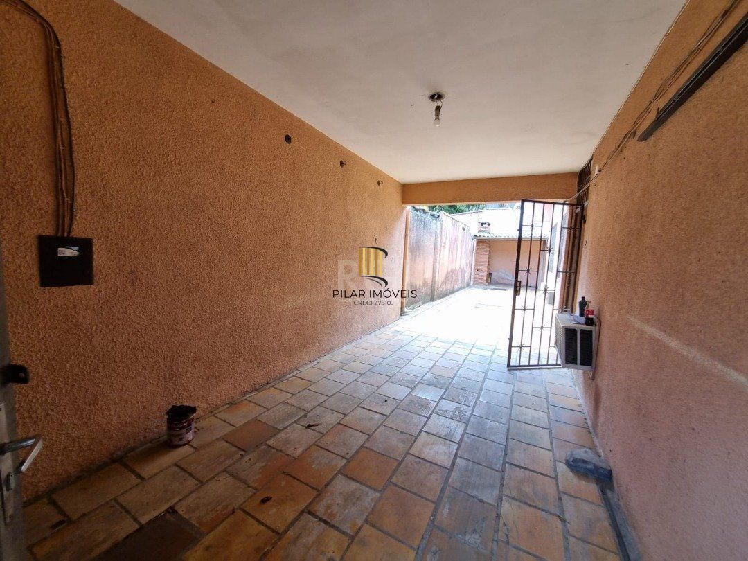 Casa 3 dormitórios no bairro Cristal