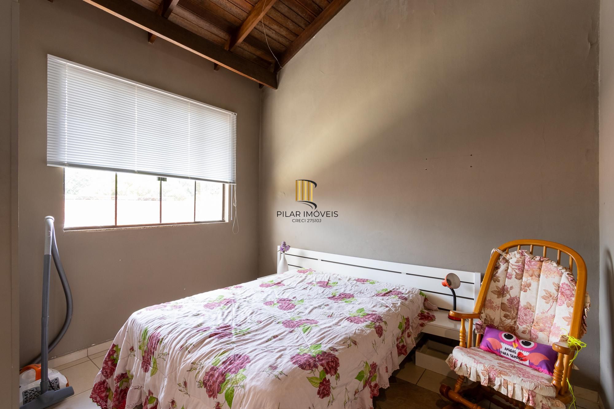 Casa 3 dormitórios no bairro Cristal