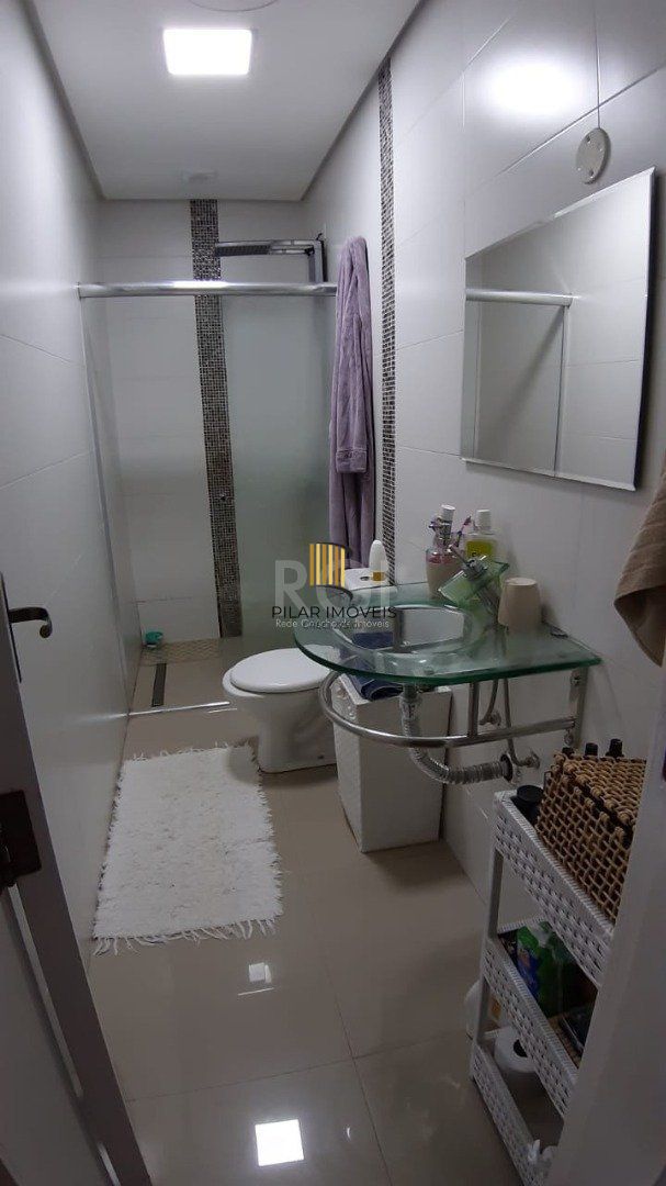 Casa para Venda - 157m², 3 dormitórios, sendo 3 suites, 2 vagas - Guarujá