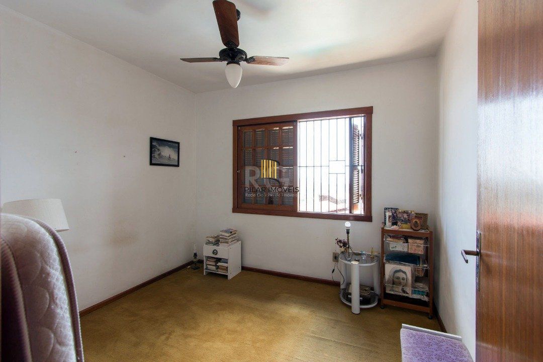 Casa para Venda - 336.21m², 3 dormitórios, sendo 1 suites, 3 vagas - Nonoai