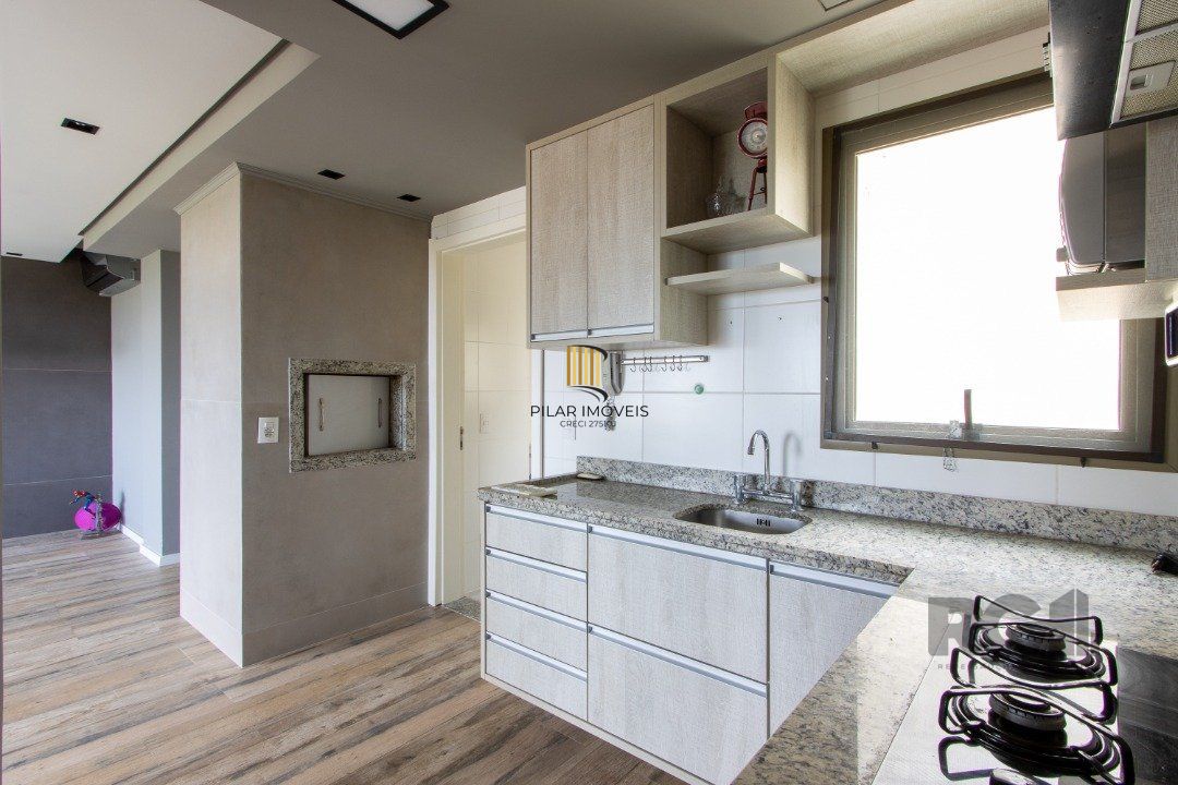 Apartamento em Porto Alegre, no bairro Cavalhada, com 3 dormitório(s), e 3 banheiros, à venda.