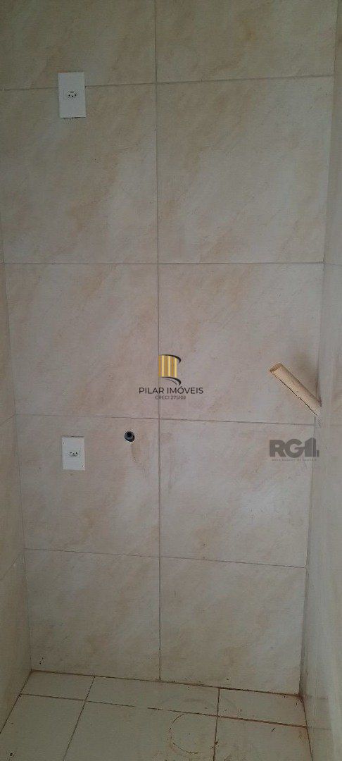 Oportunidade Imperdível: Prédio com 4 Apartamentos, Pátio e 2 Vagas de Garagem