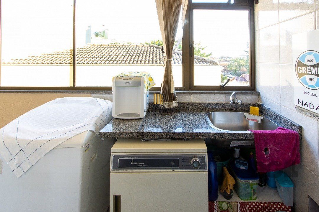 Apartamento 3 dormitórios no bairro Nonoai
