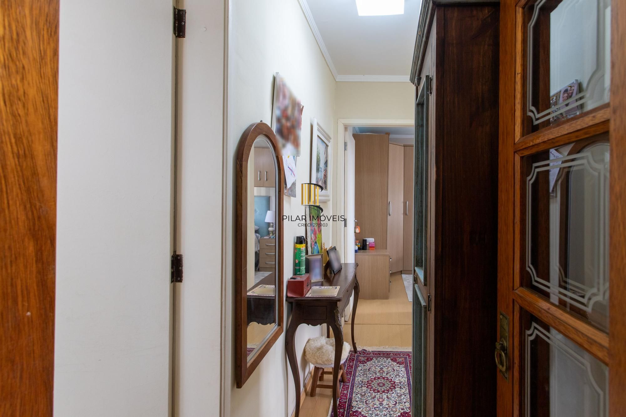 Excelente Apartamento 2 Dormitórios na Av. Wenceslau Escobar