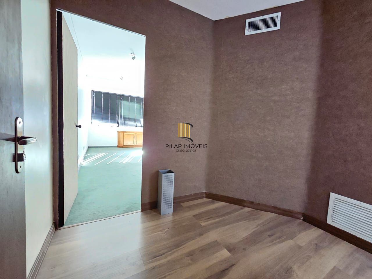 Sala comercial para locação no bairro Moinhos de vento